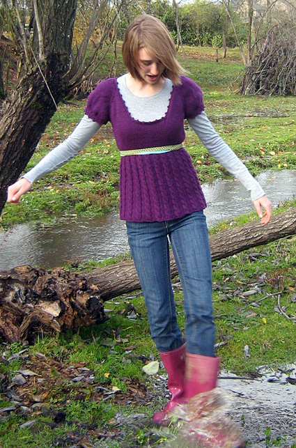 Tunique  torsades, emmanchures raglan knitty.com